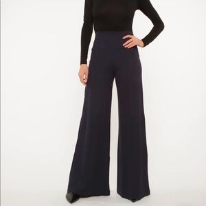 NWOT Navy Ponte Wide Leg Pant, Size small